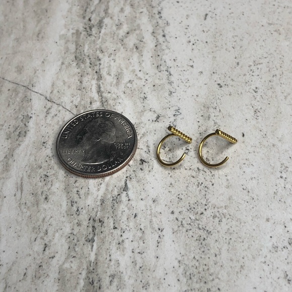 925 Sterling Silver Gold Twisted Bar Ear Cuff - Picture 11 of 14